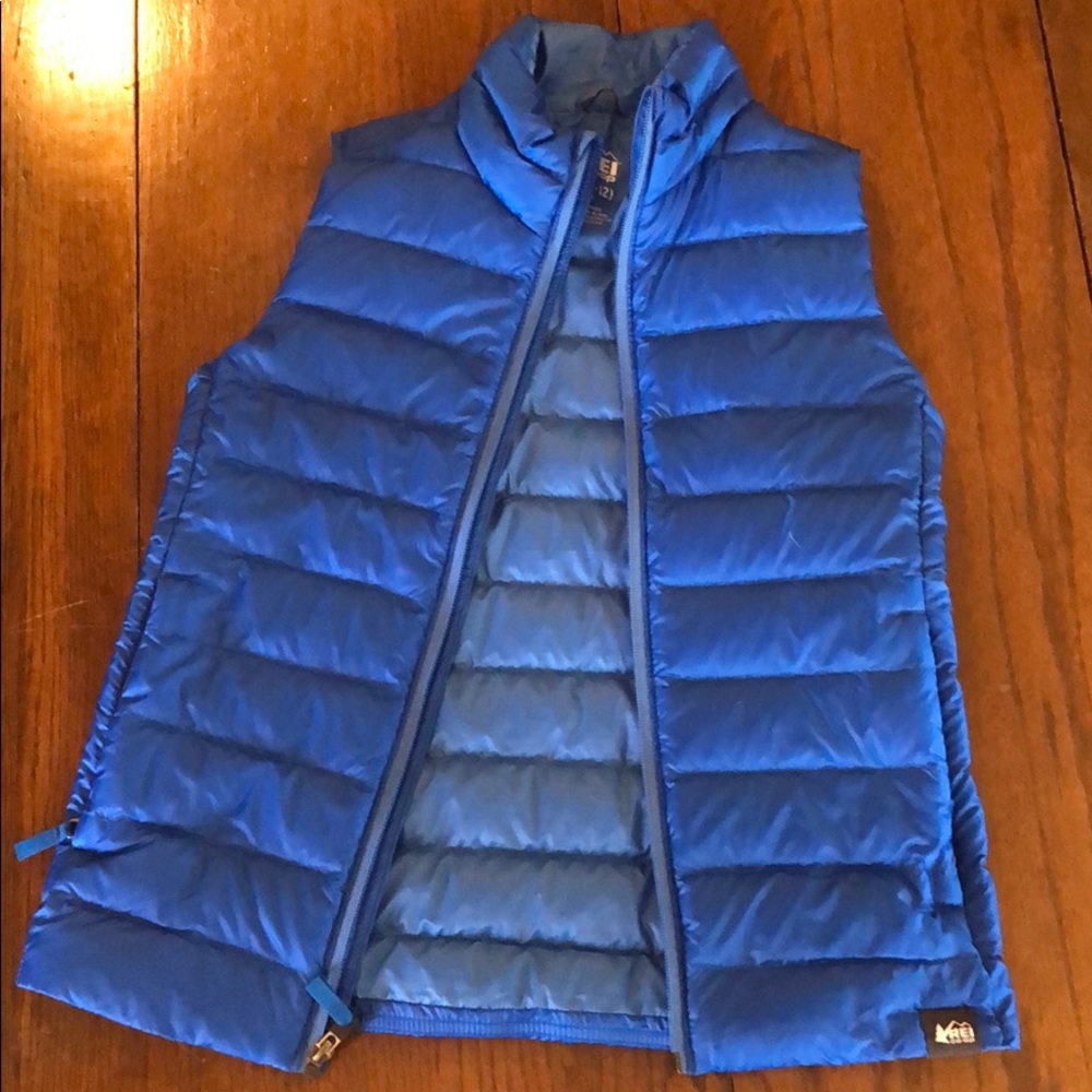 dark blue REI vest